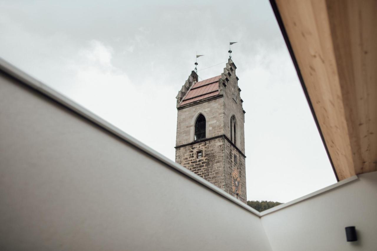 Отель Haus Am Turm Випитено Экстерьер фото